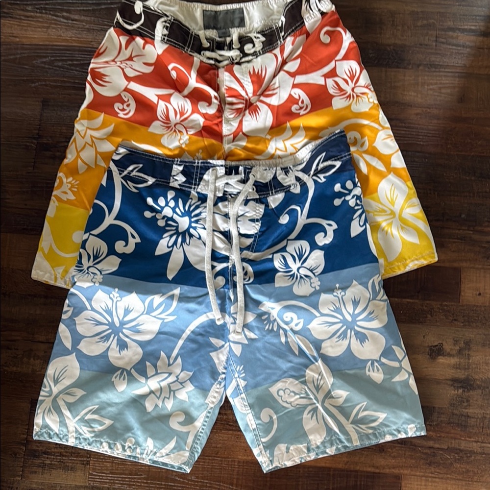 Old Navy Hybrid Shorts Red Yellow Quick-Dry